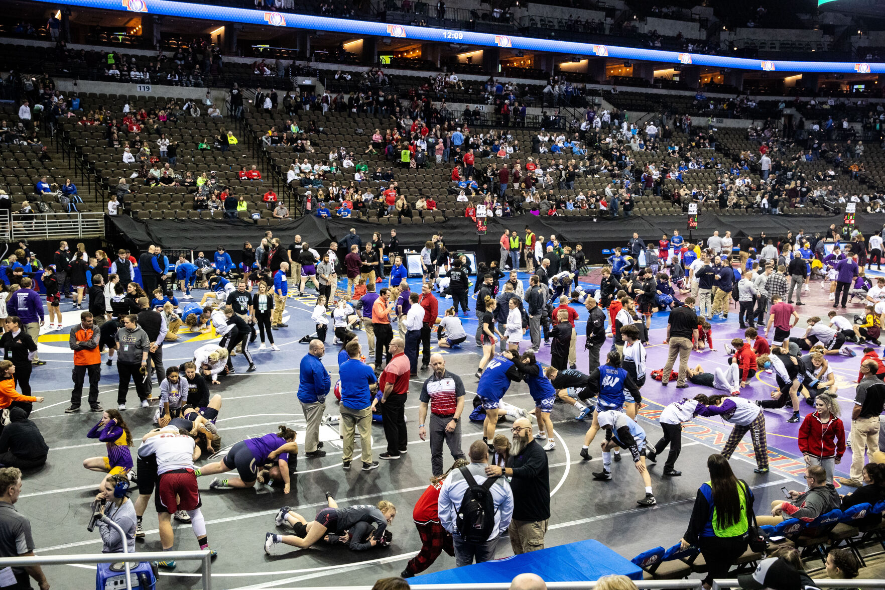 021922-owh-spo-statewrestling-LS09.jpg